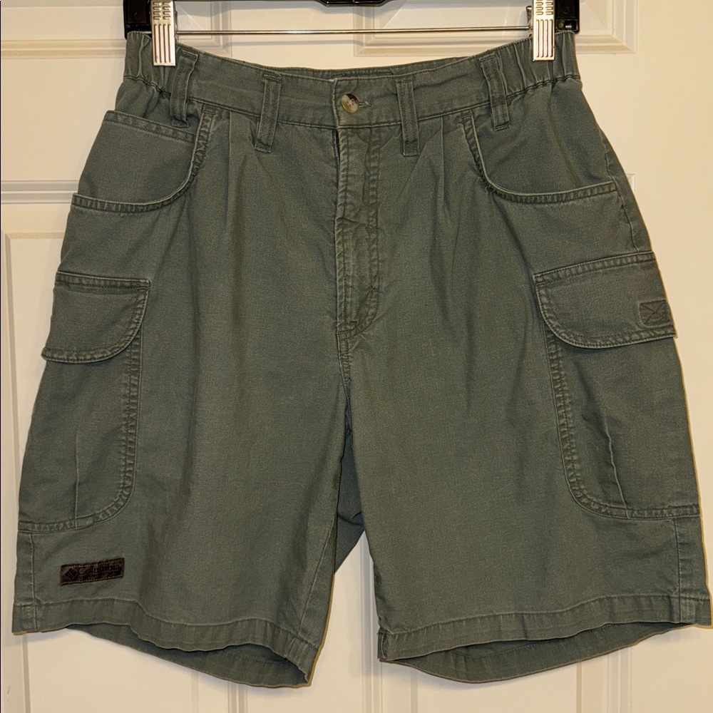 Columbia Men's Khaki Green Cargo Shorts